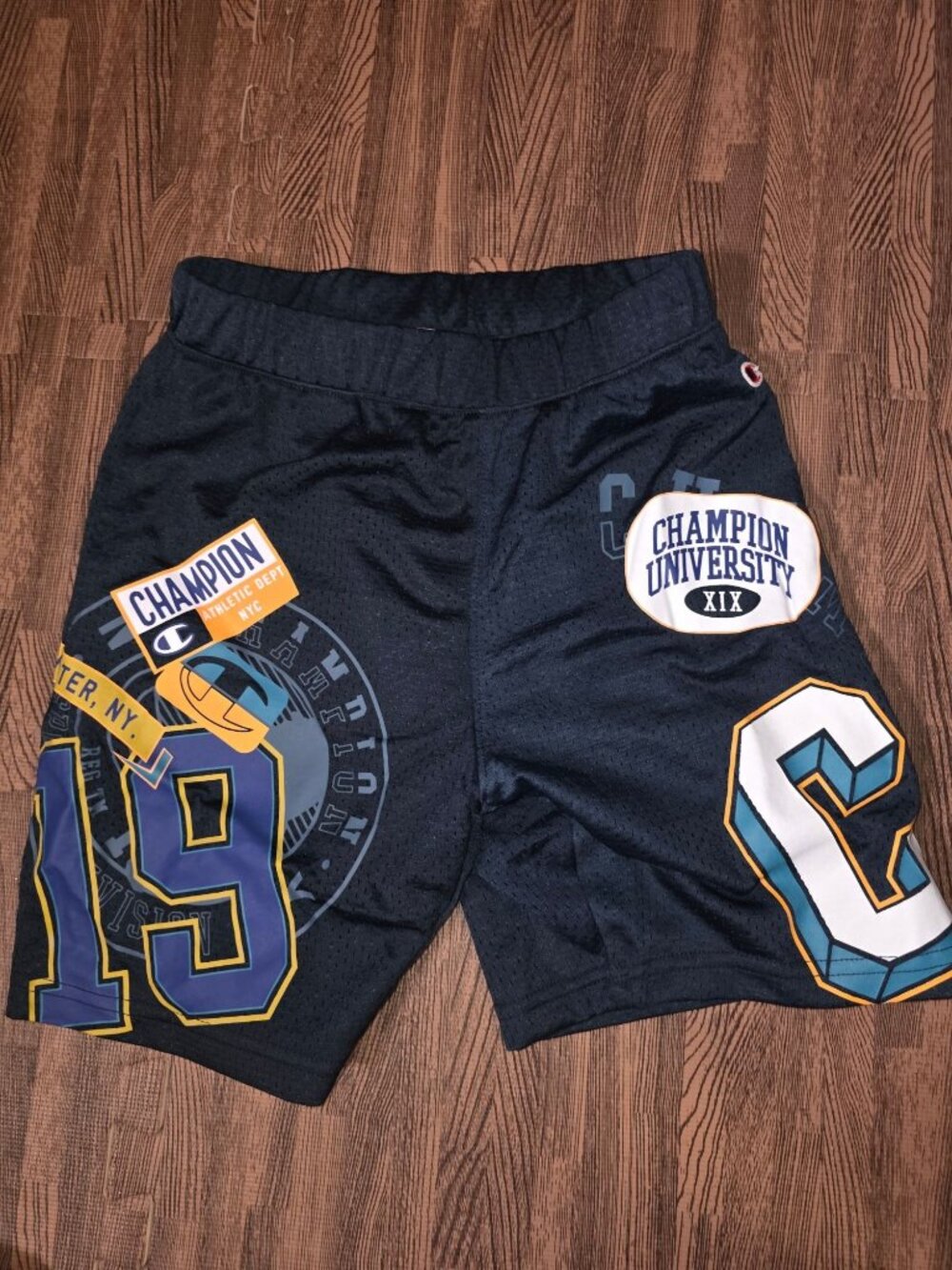 Champion boys Graphic Mesh Shorts Navy Blue Size S